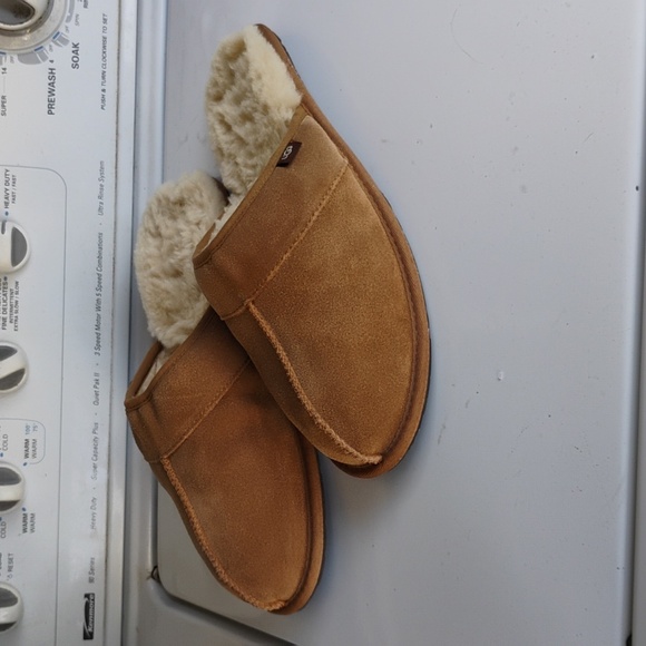 UGG Sleeper Size 11 Men - Picture 2 of 6